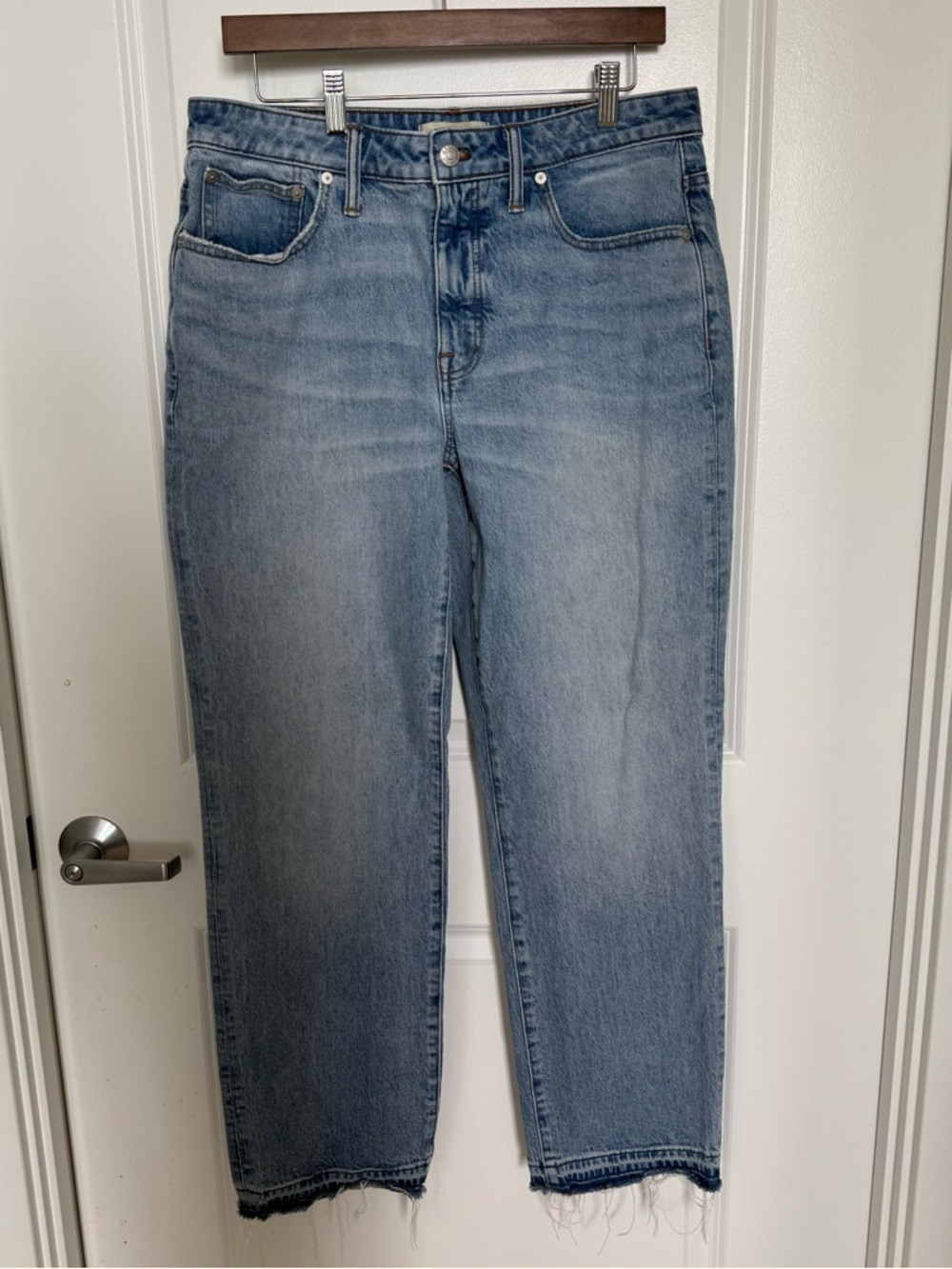 Madewell the Curvy Mid-Rise 90s Straight Jean